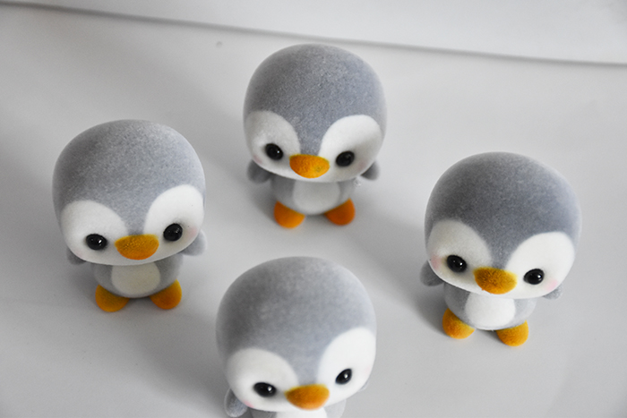 灰企鹅-景年 塑胶 (1)