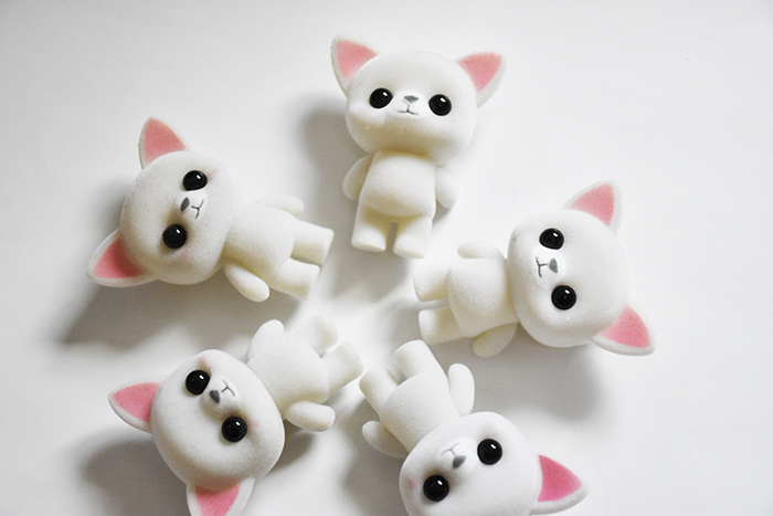 塑胶植绒白猫-景年塑胶 (12)