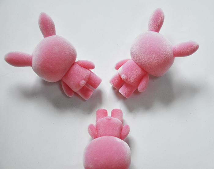 塑胶植绒鲜粉兔-景年塑胶 (11)